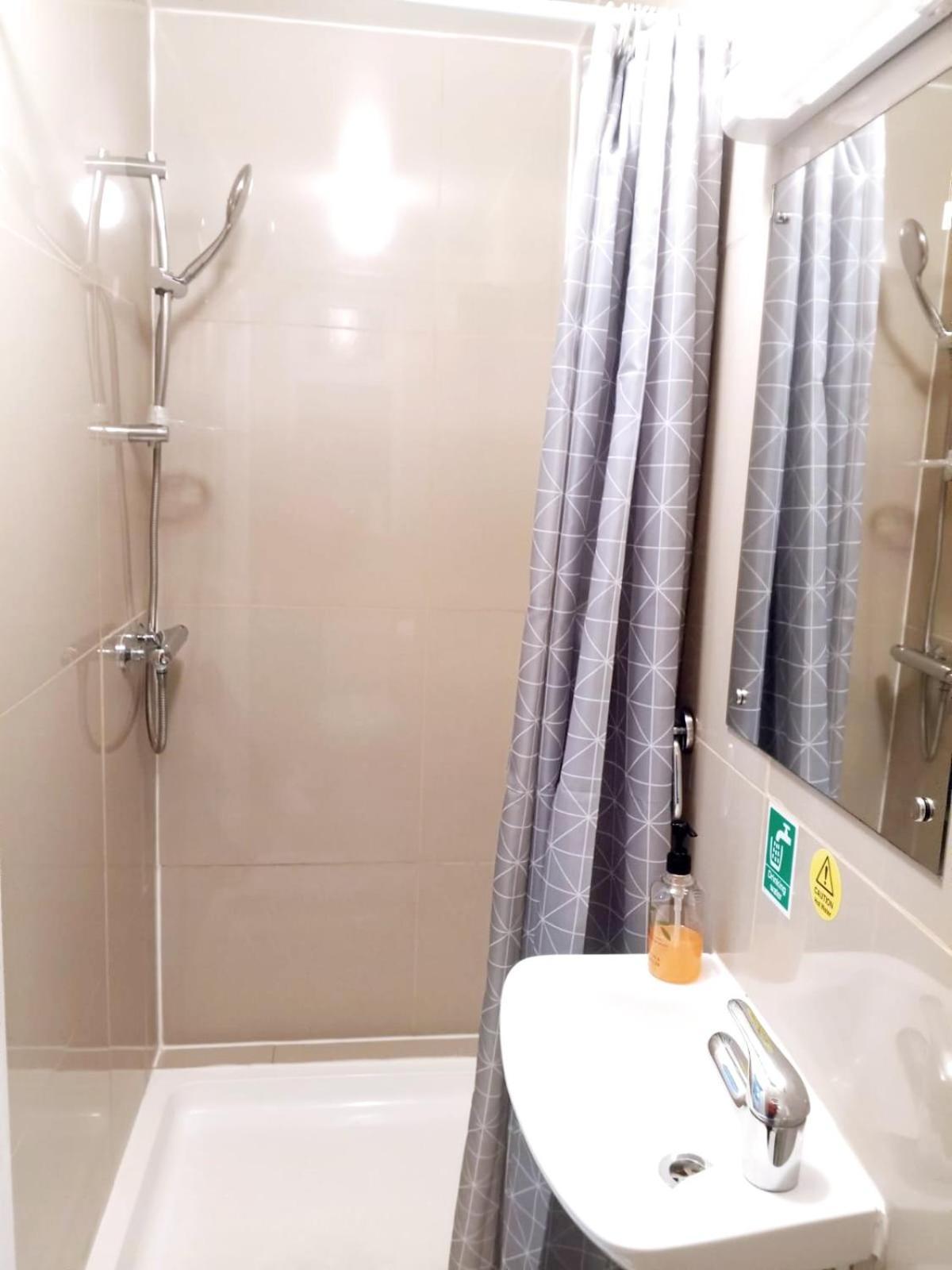 Victorin House - All Rooms Are En-Suite Portsmouth Bagian luar foto