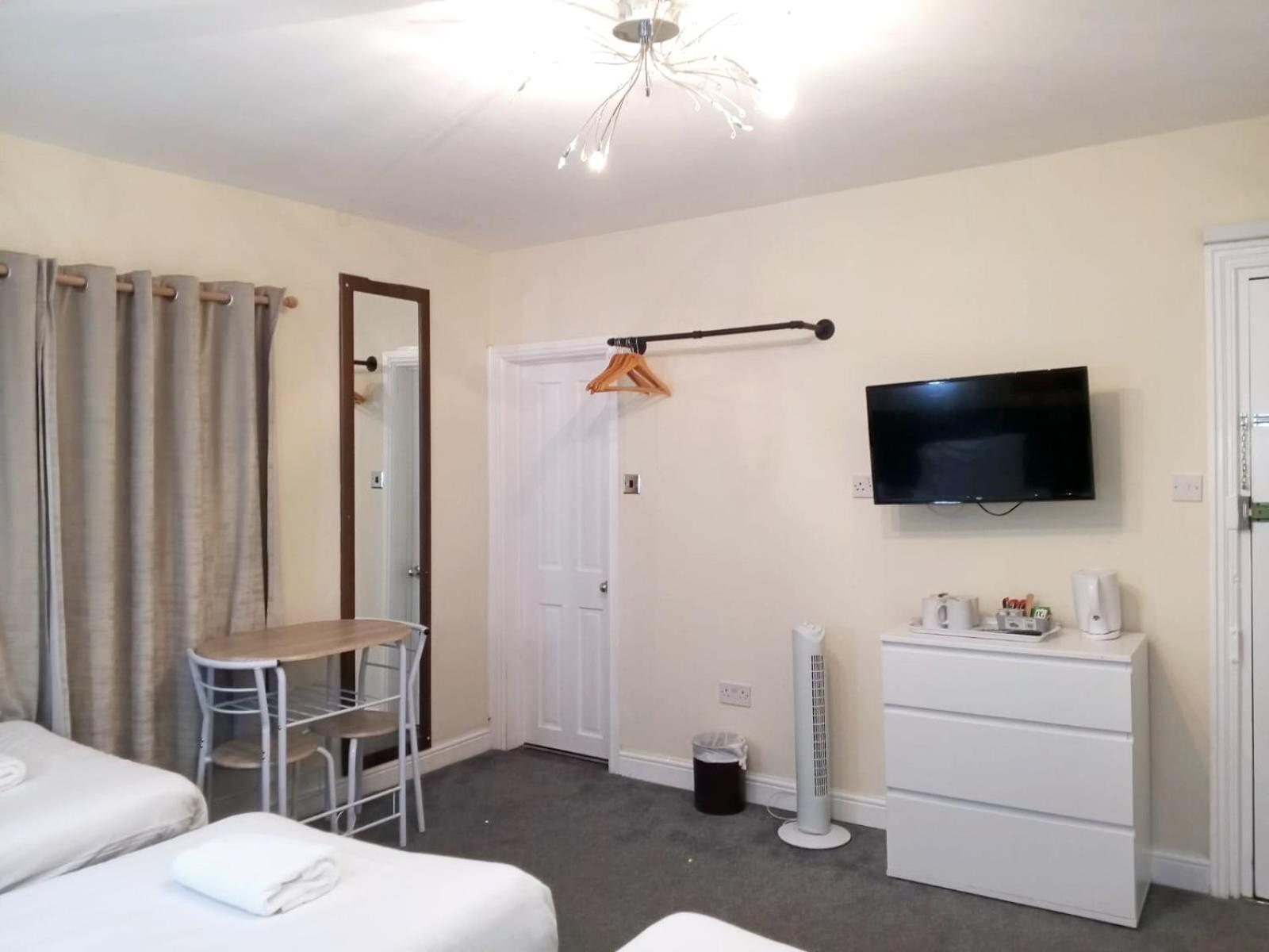 Victorin House - All Rooms Are En-Suite Portsmouth Bagian luar foto
